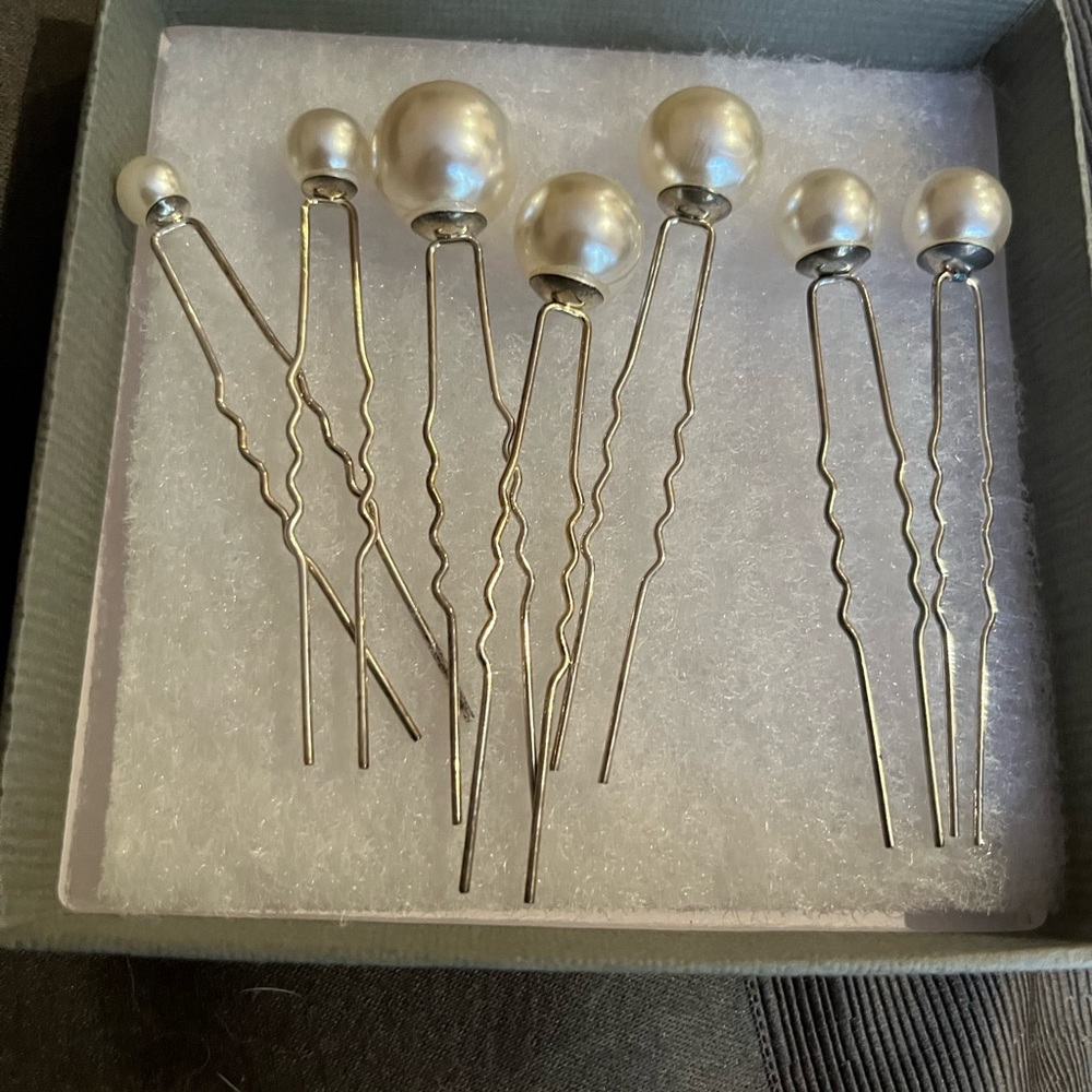 Pearl Hair Pins